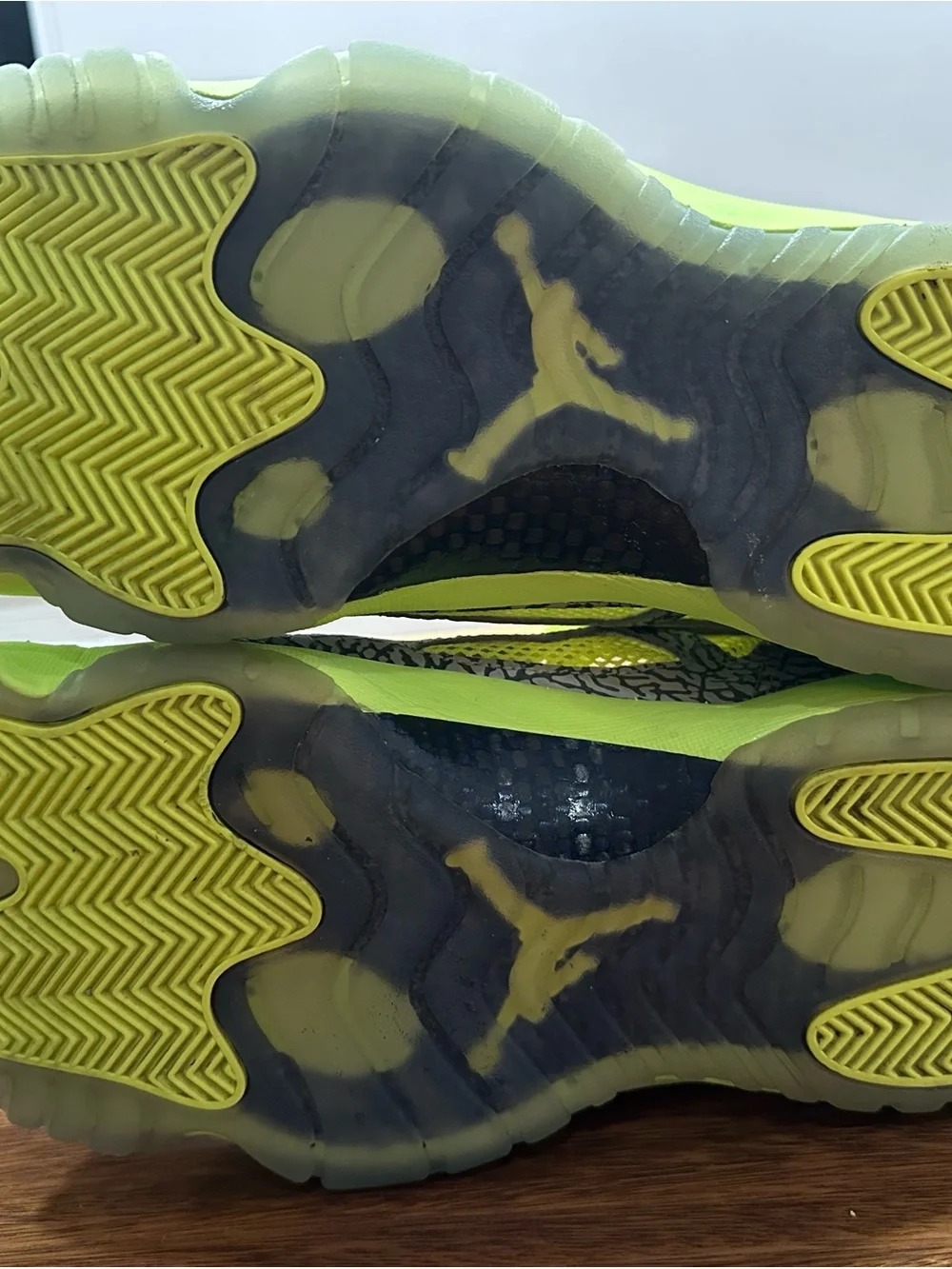 Jordan 11 Retro Low IE ‘Volt’ 919712-700 Men’s Sz 14 Elephant Translucent Pack